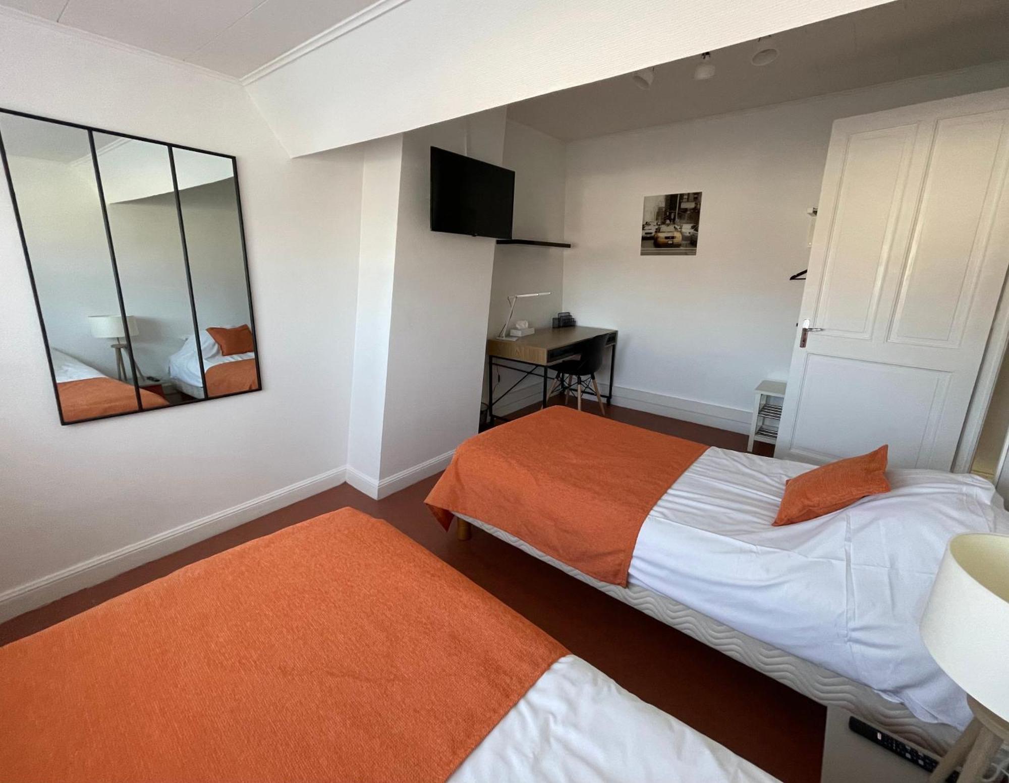 Appart'Hotel Et Chambres Ленс Екстериор снимка